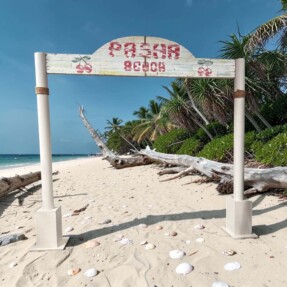Ingang Pasha Beach